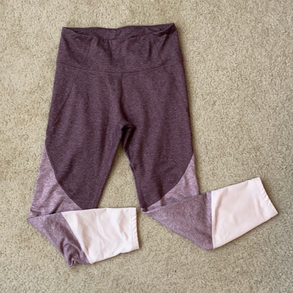 Old Navy Active purple ombré color block leggings